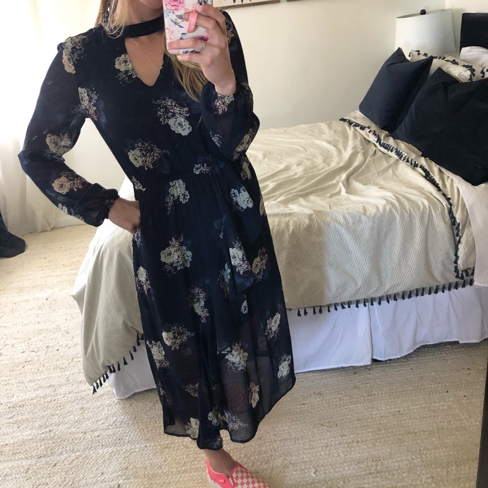 Xhilaration xs navy floral ruffle dress